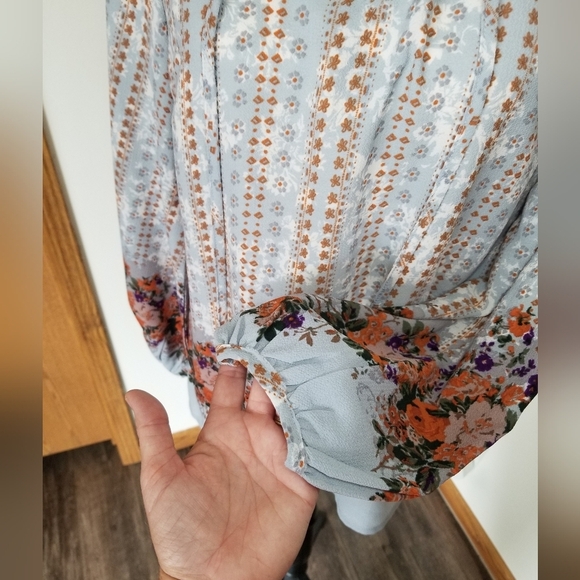 Promesa Floral Boho Ruffle Shirt - Picture 2 of 5